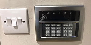 Intruder-alarm-installation-03